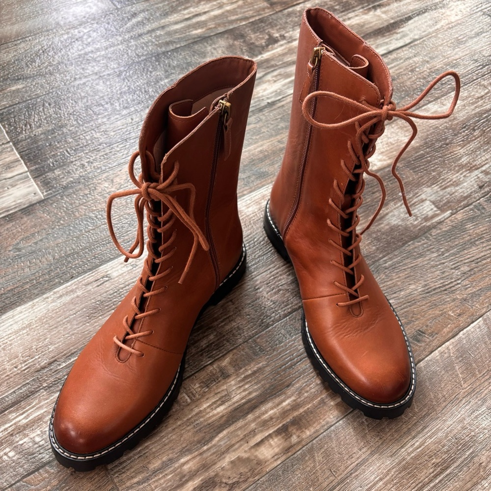 NWOT J crew Gwen lug sole leather lace up boots 8.5